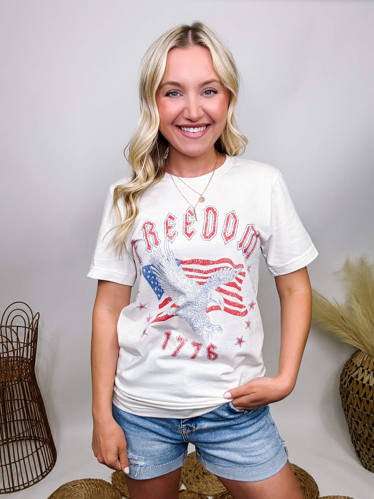 Freedom Eagle 1776 Oversized Ivory Relaxed Fit Graphic Tee