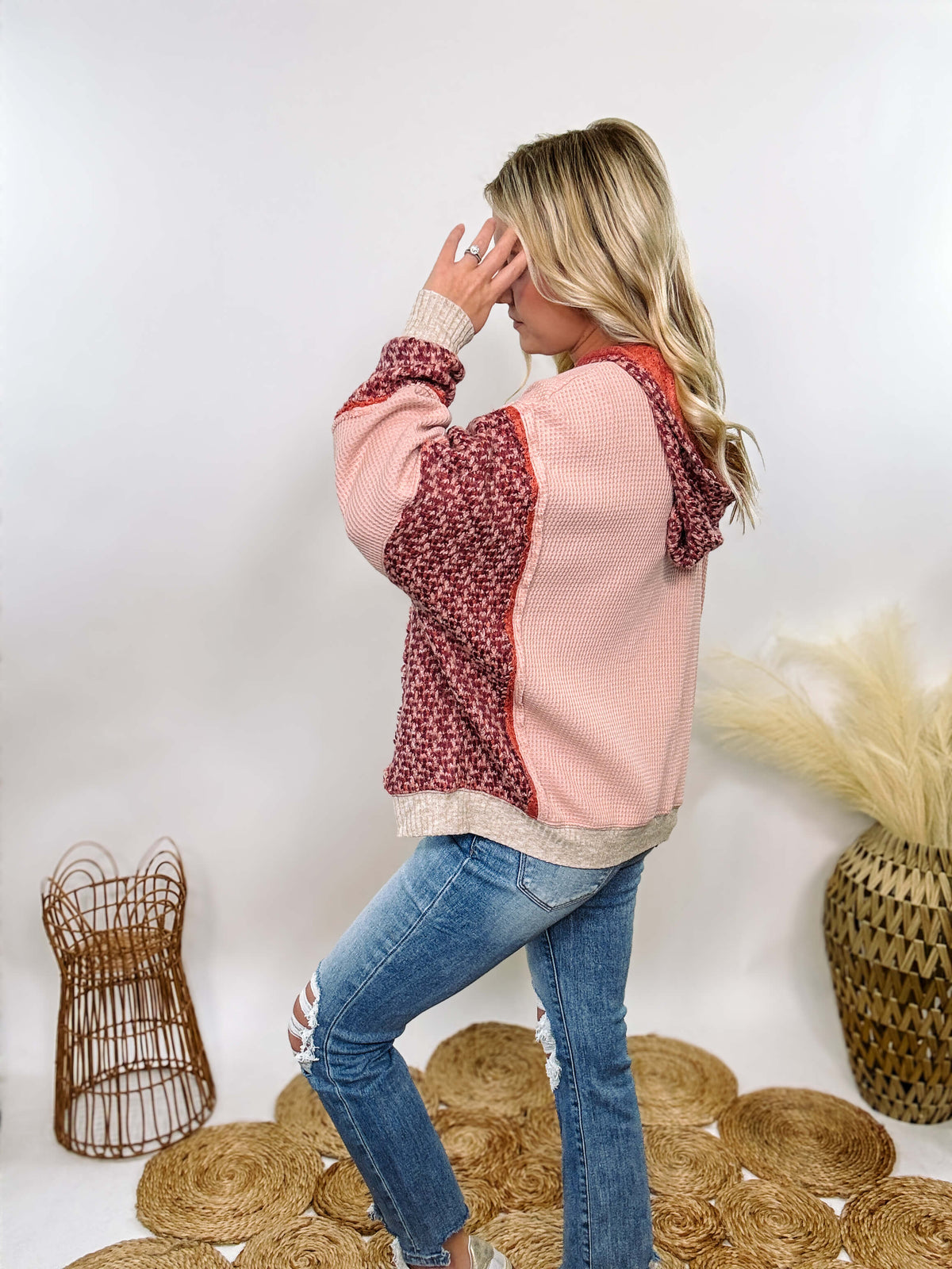 Easel Mixed fabric thermal hoodie in mauve pink with patchwork detailing, chest pocket, ribbed cuffs, and side slits. Relaxed fit, soft material, perfect for casual or dressed-up outfits with denim or leggings.