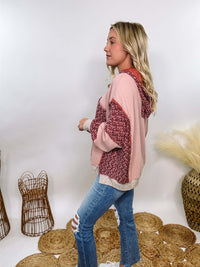 Easel Mixed fabric thermal hoodie in mauve pink with patchwork detailing, chest pocket, ribbed cuffs, and side slits. Relaxed fit, soft material, perfect for casual or dressed-up outfits with denim or leggings.