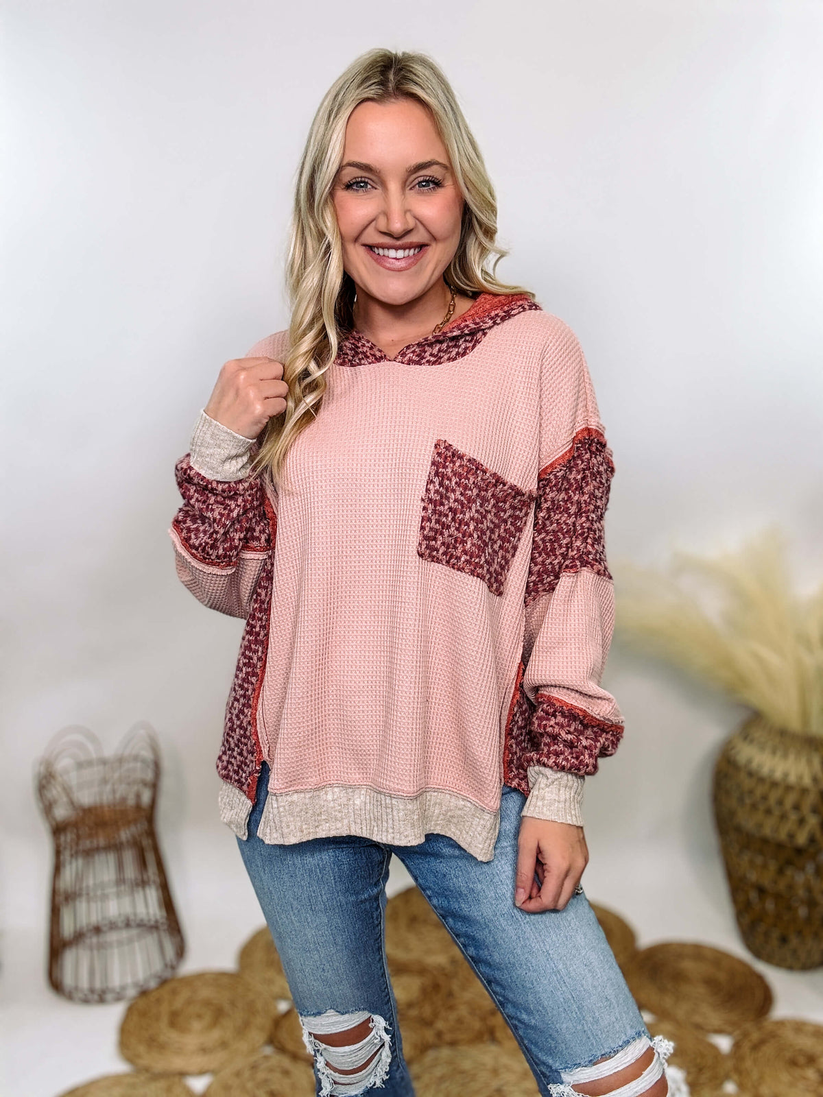 Easel Mixed fabric thermal hoodie in mauve pink with patchwork detailing, chest pocket, ribbed cuffs, and side slits. Relaxed fit, soft material, perfect for casual or dressed-up outfits with denim or leggings.